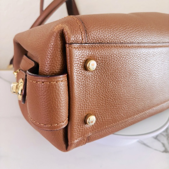 Coach Edie 31 Pebbled Leather Shoulder Bag 57125 - Picture 12 of 16